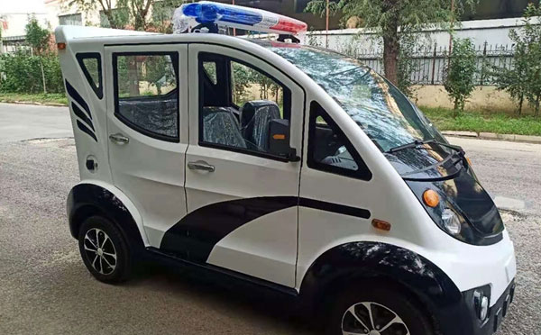 贡嘎警用巡逻车
